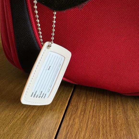 Sturdy Duffle Bag w/Good pockets & zippers - Picture 2 of 6